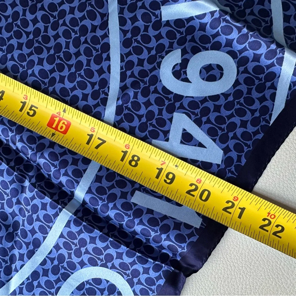 Coach signature Patterned silk scarf blue